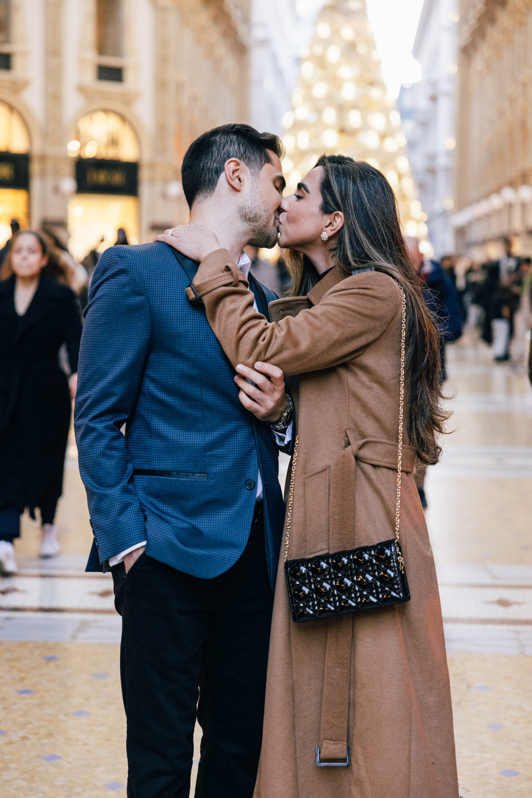 Ritratto fotografico di una proposta di matrimonio a Milano